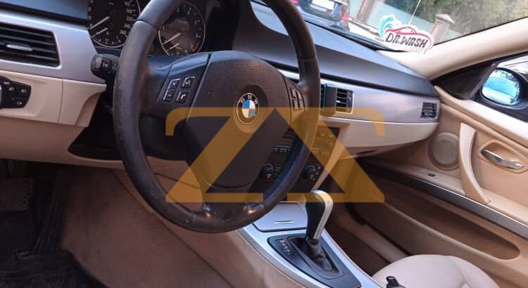 للبيع BMW320