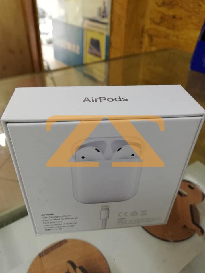 سماعات AirPods 1