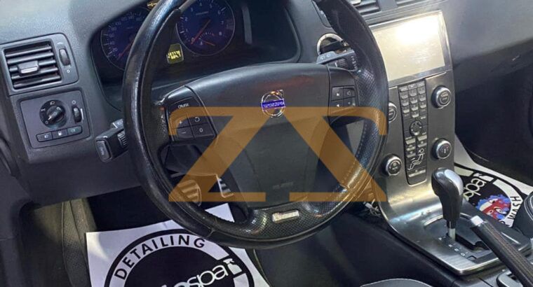 للبيع في دمشق فولفو C30