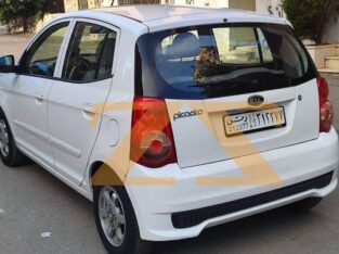 للبيع Kia picanto full option 2011