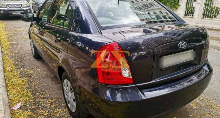سيارة هيونداي فيرنا شبه جديدة للبيع