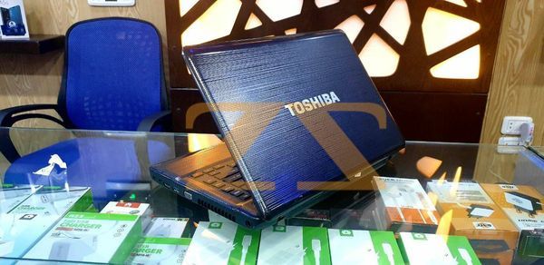 لاب توب Toshiba مع امكانية تقسيط