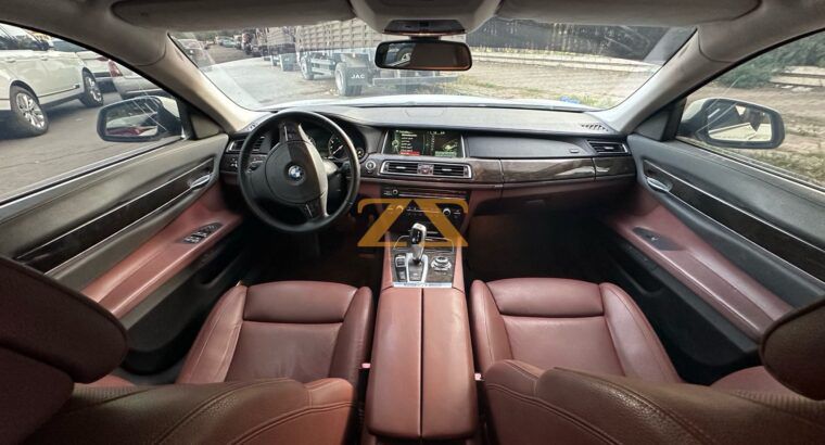 بي ام دبليو 750 Li  2011 فل اوبشن