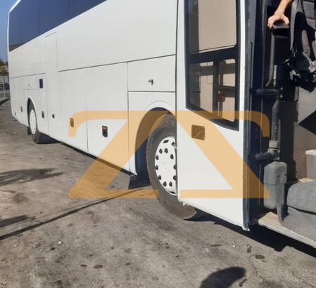 للبيع بولمن مرسيدس ٣٠٣ موديل ٦٨ محرك ٨