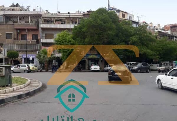 للبيع او الاجار مكتب تجاري في دمشق – ساحة القصور