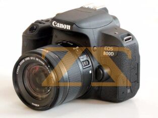 للبيع كاميرا Canon EOS 800D