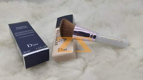 فاونديشين من ماركة Dior