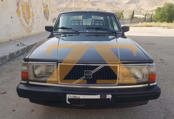 للبيع فولفو 240GL