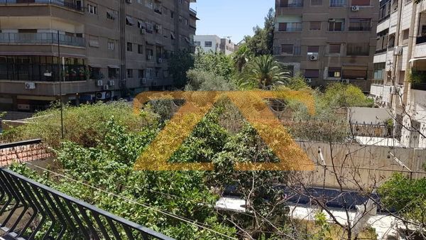 للبيع منزل في دمشق – كورنيش الميدان