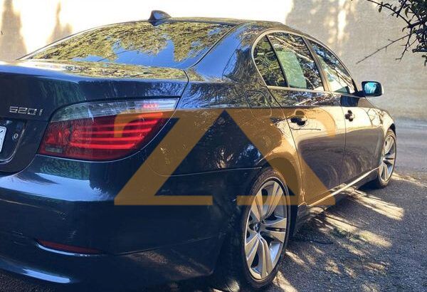 للبيع BMW520i