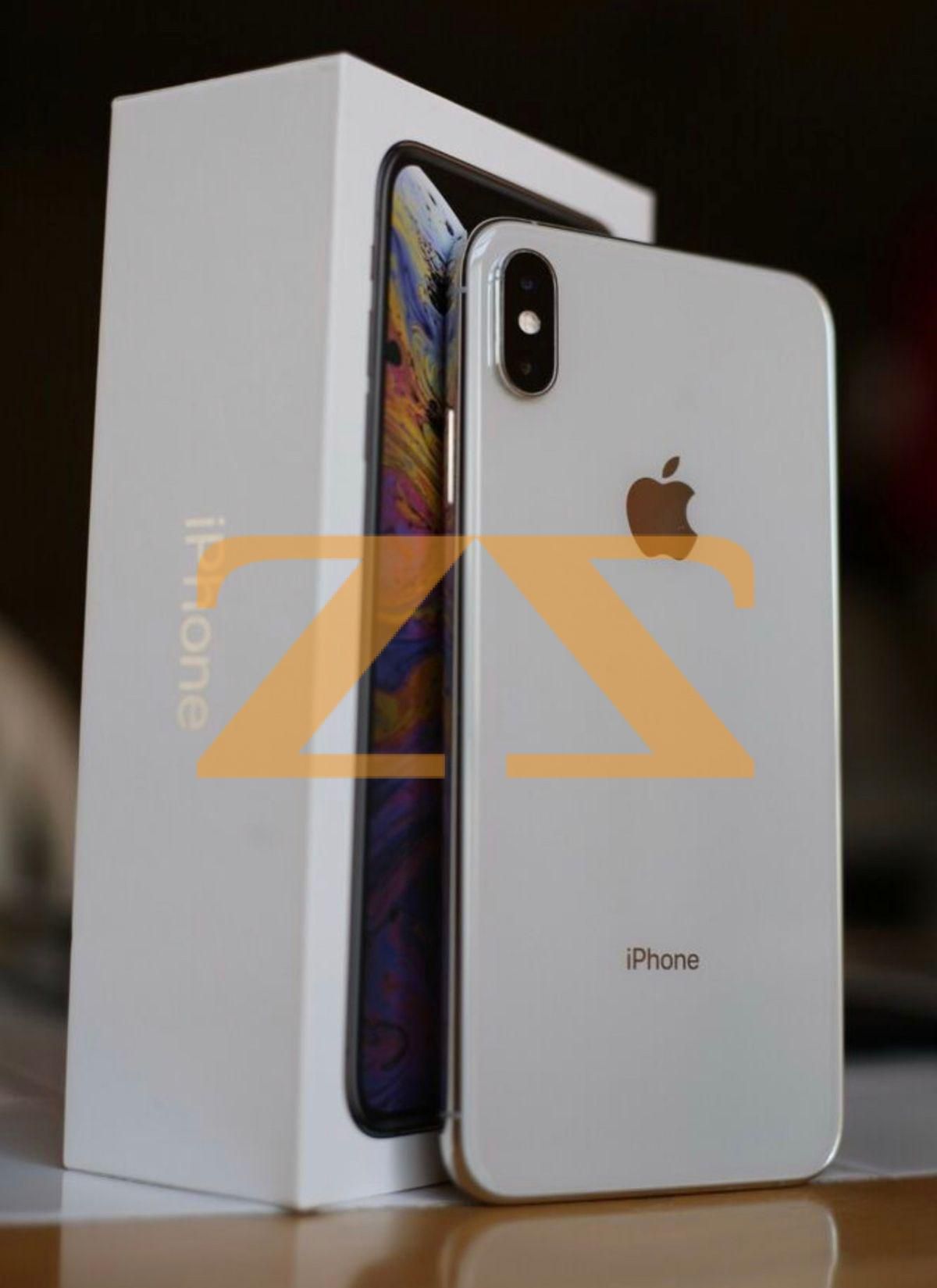 . IPhone Xs Max