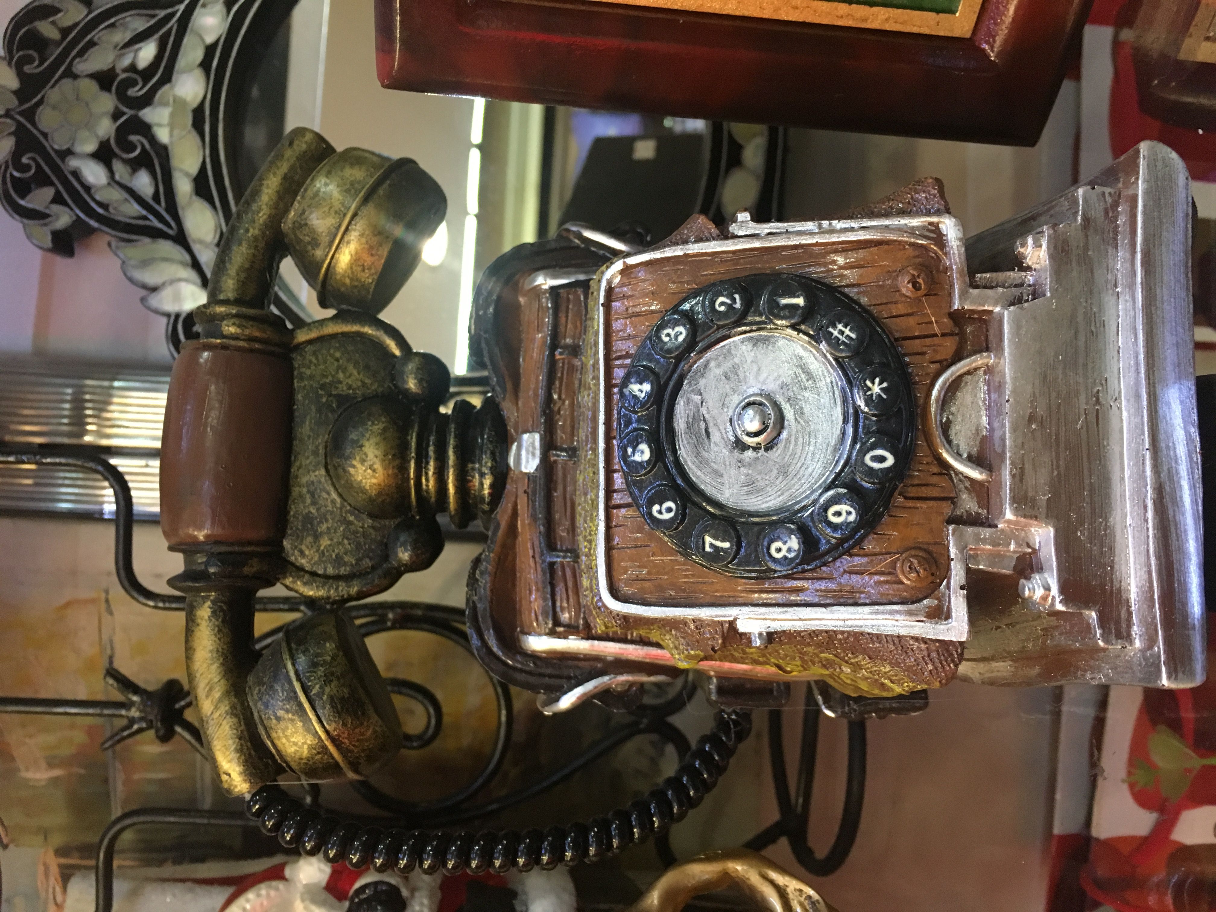 هاتف قديم (صمدية)