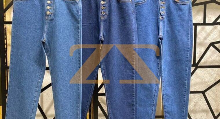 جينزات بموديلات والوان مختلفة