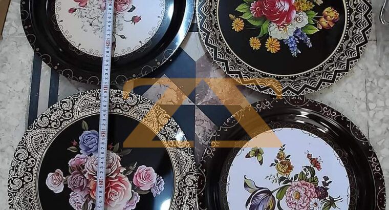 صينية ضيافة معدن مدهونة مدورة
