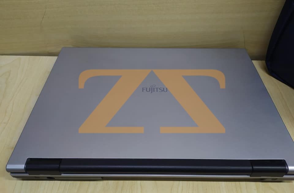 لابتوب مستعمل Fujitsu