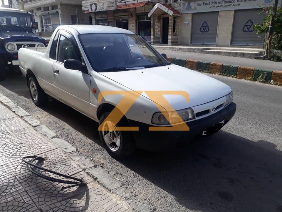 للبيع سيارة نيسان حمص
