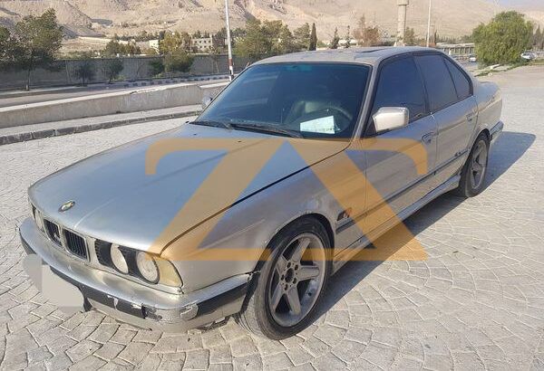 للبيع BMW موديل 1992