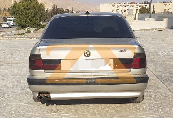 للبيع BMW موديل 1992