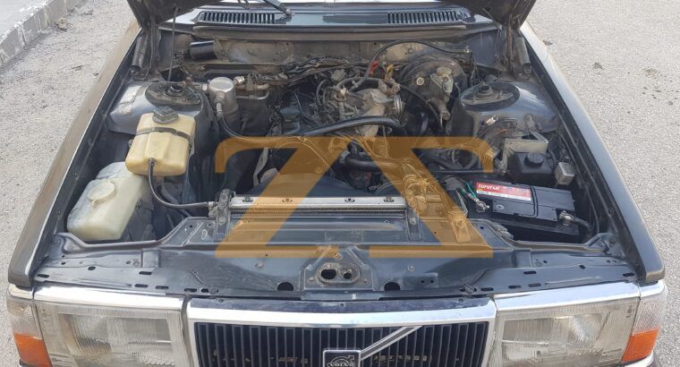 للبيع فولفو 240GL