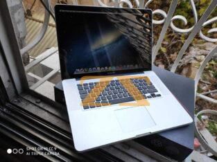 لاب توب macbook