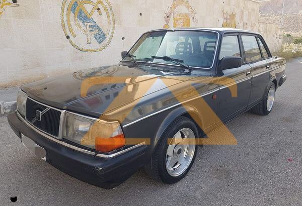 للبيع فولفو 240GL